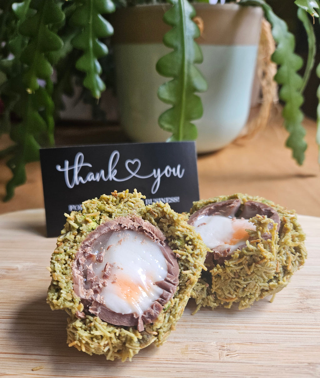 DUBAI PISTACHIO CREME EGG