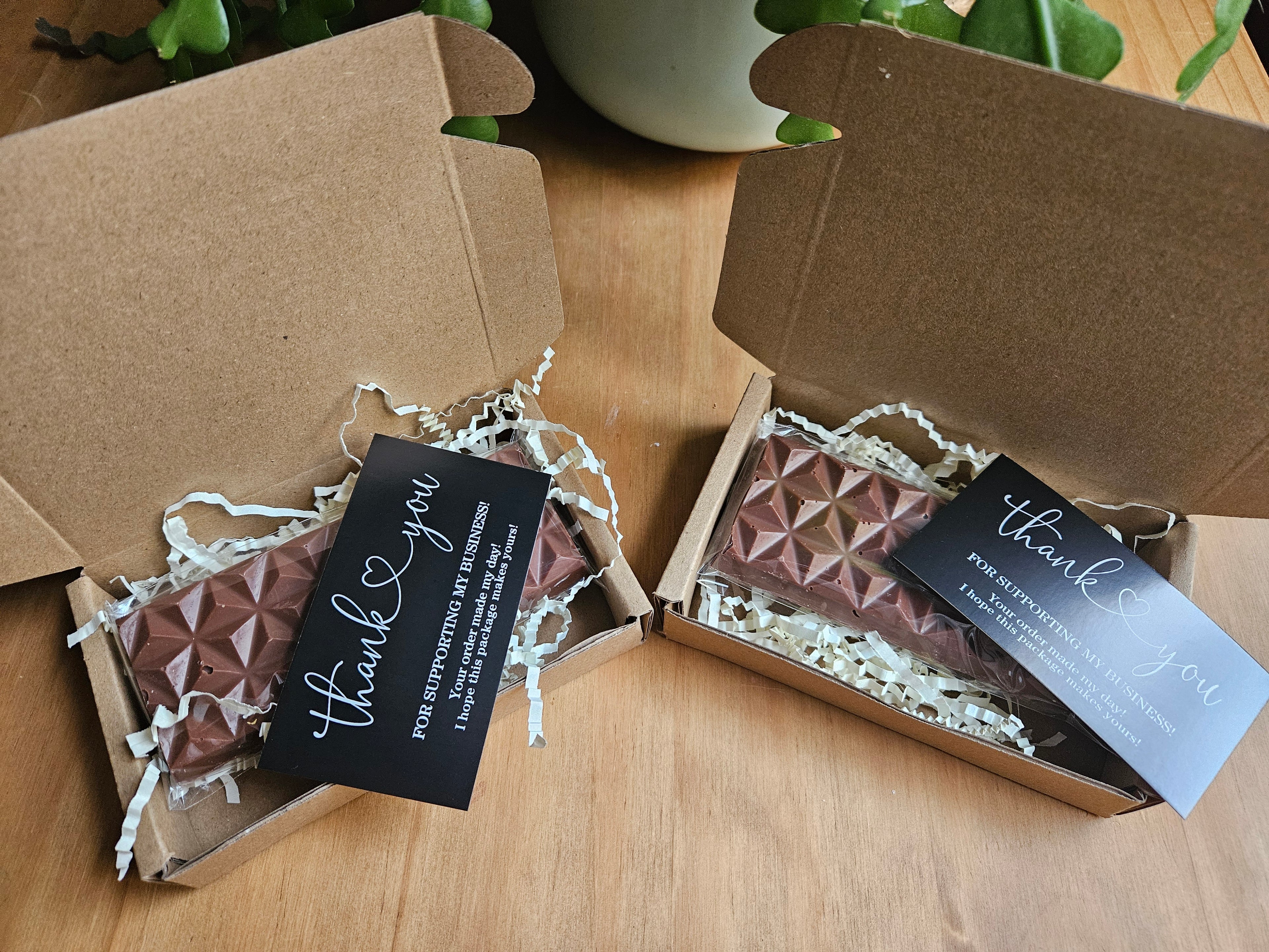 DUBAI PISTACHIO KUNAFA CHOCOLATE BAR