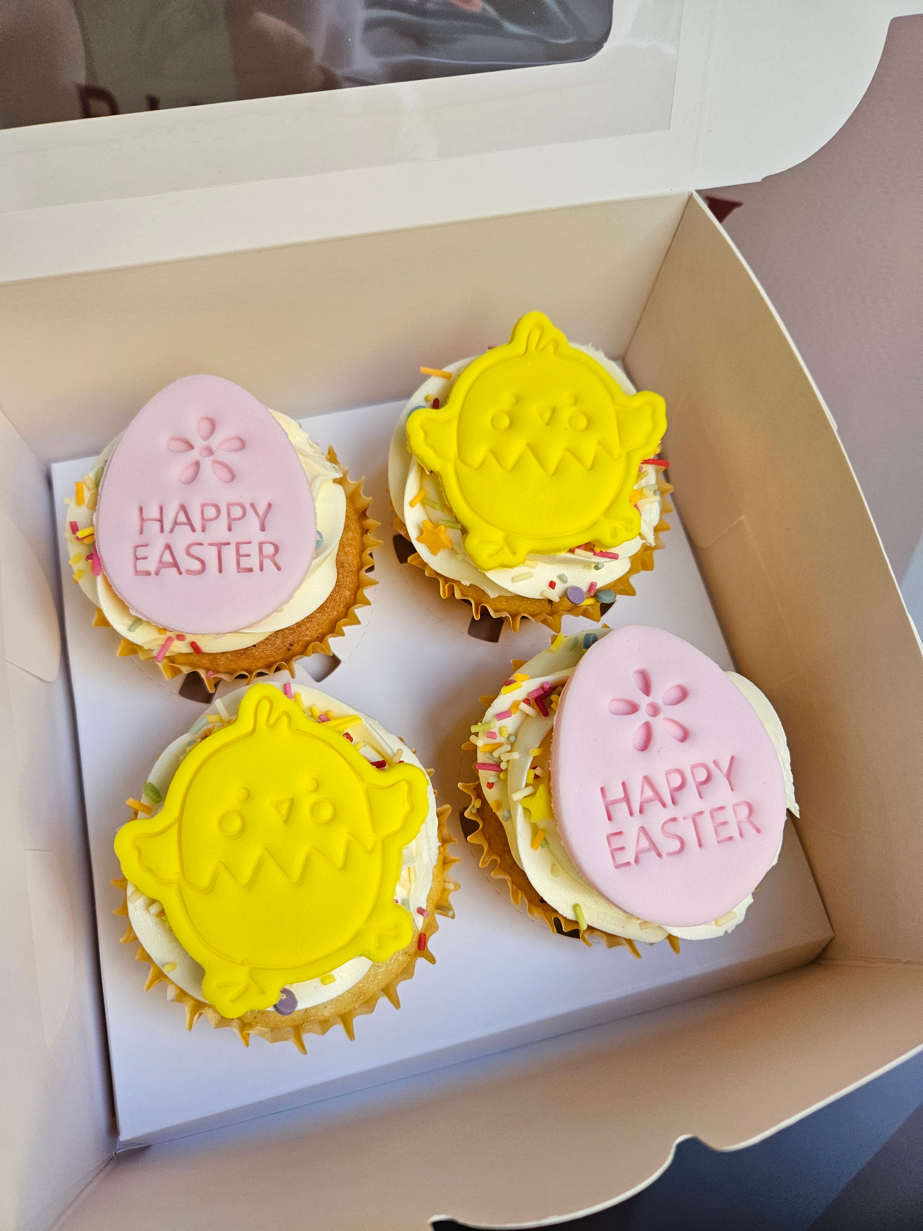 EASTER CUPCAKES
